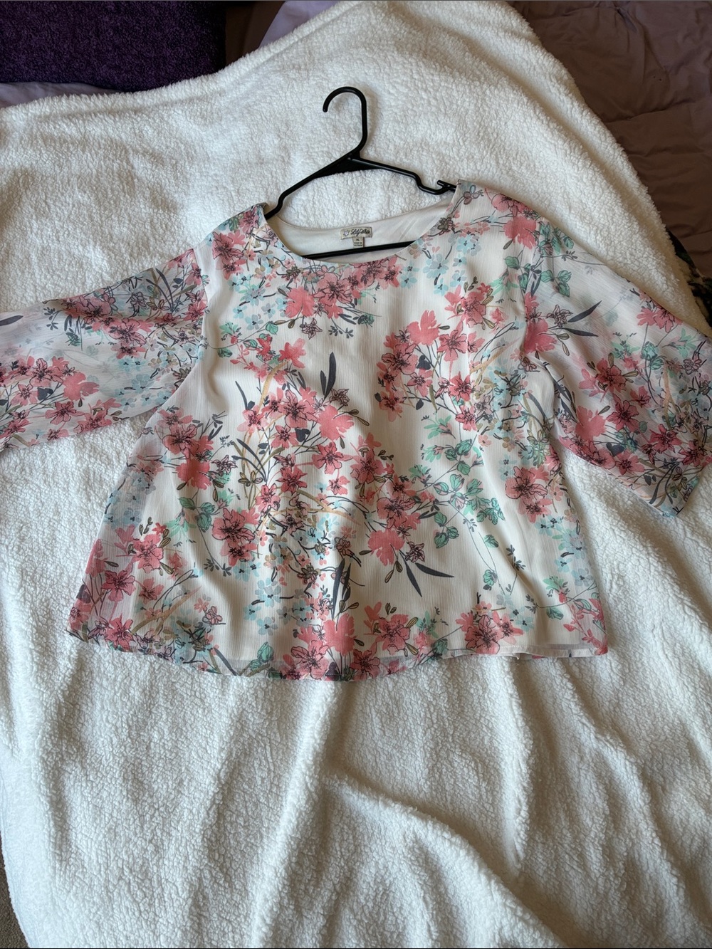 Lily White Floral Chiffon Blouse in Pink and White size xl